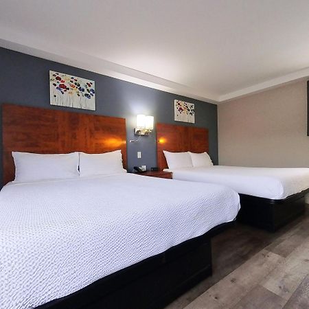 Moonlight Inn And Suites Съдбъри Екстериор снимка